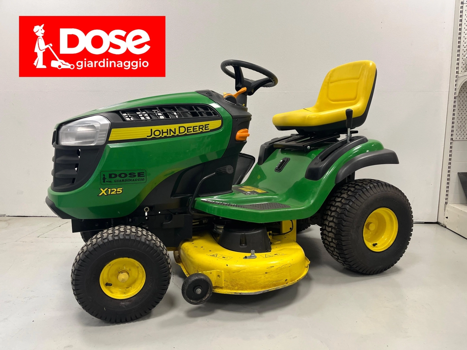 TRATTORINO JOHN DEERE X125 1